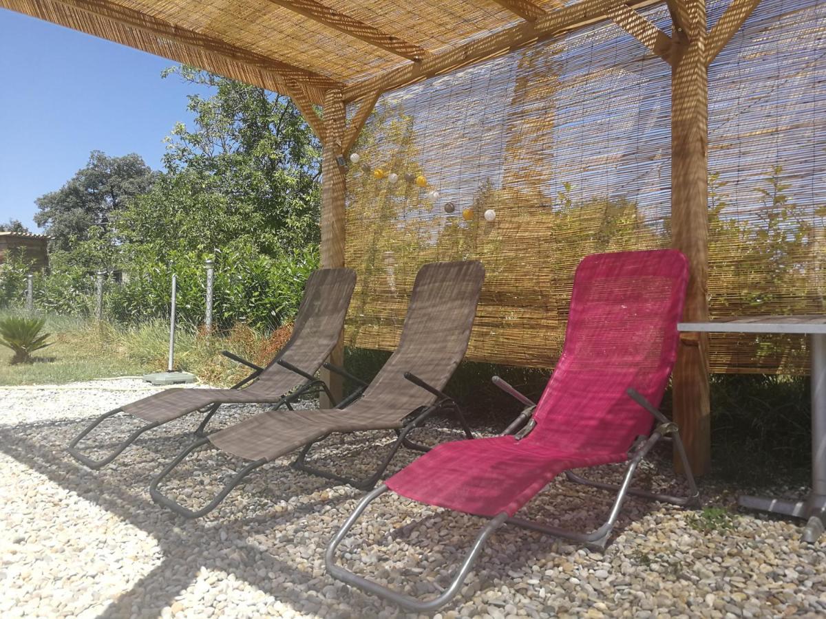 Mas Des Gardies Saint-Julien-de-Peyrolas Exterior foto