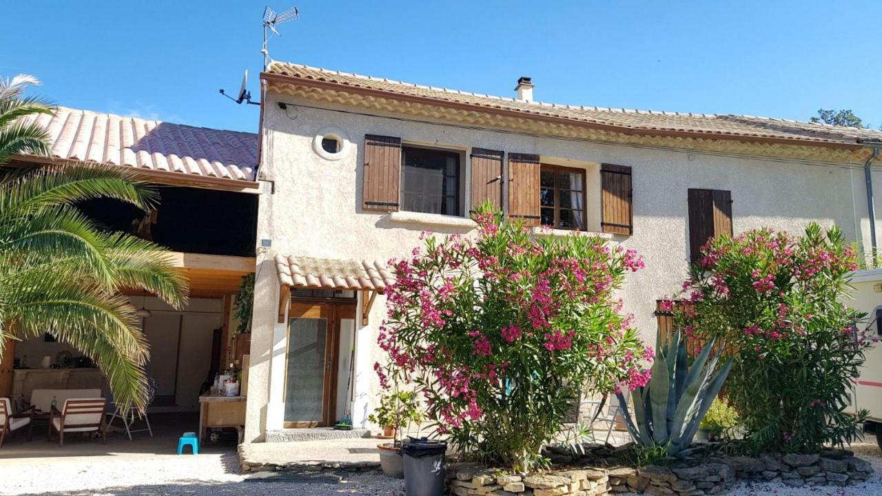 Mas Des Gardies Saint-Julien-de-Peyrolas Exterior foto